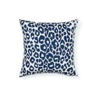 Schumacher: Iconic Leopard 18" I/O Pillow SO17732304 Navy